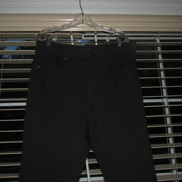 NWT FOREVER 21+ Plus Size Gray Knit Pants Size 3X - Picture 3 of 6